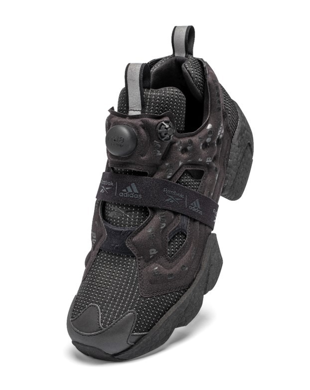 Reebok INSTAPUMP FURY BOOST オールブラック