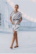 シャネル 2021年春夏 プレタポルテ コレクション ー “愛すべき女性たちへ”｜写真28