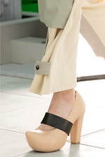 ルイ・ヴィトン 2021年春夏ウィメンズコレクション - 	“ニュートラル”な領域、その可能性と原像｜写真95