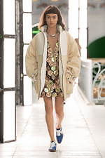 ルイ・ヴィトン 2021年春夏ウィメンズコレクション - 	“ニュートラル”な領域、その可能性と原像｜写真17