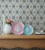 ウェッジウッド新作“愛と美の女神”＆“ウシ”がモチーフのパステルカラープレート｜写真1