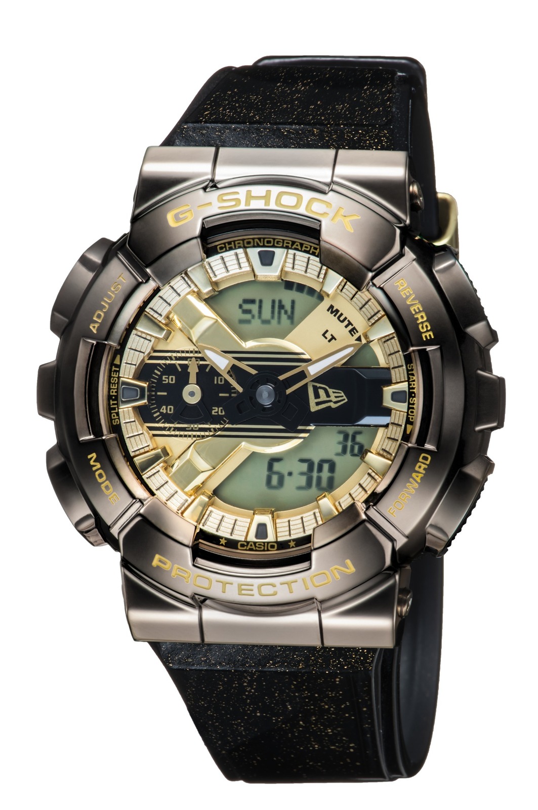 ニューエラ×G-SHOCK“バイザーステッカー”モチーフの腕時計、キャップ生地使用のストラップ付属｜写真2