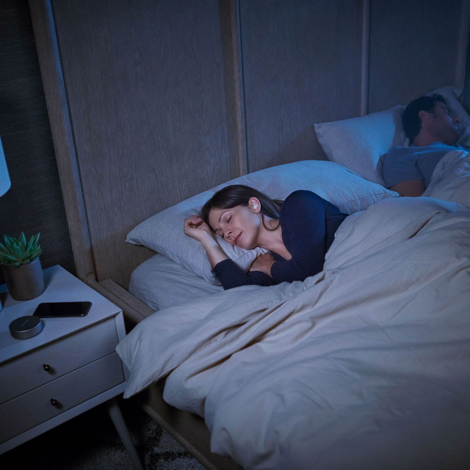 ボーズの睡眠導入特化型イヤホン「スリープバッズ Ⅱ」新技術“ノイズマスキング”で騒音カット｜写真2