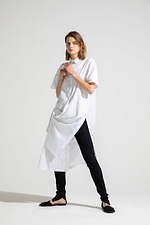 ローブス＆コンフェクションズ 2021年春夏コレクション、対極的な要素の狭間で｜写真11