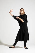 ローブス＆コンフェクションズ 2021年春夏コレクション、対極的な要素の狭間で｜写真14