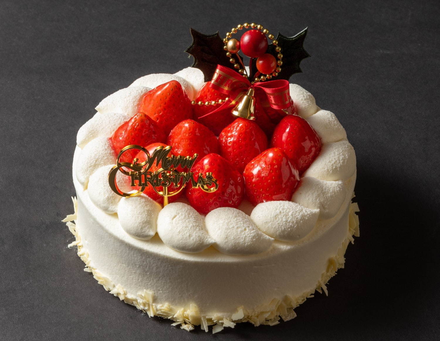 横浜ベイシェラトンのクリスマス、ルビーチョコの真っ赤なケーキ＆サクサク食感ミルフィールケーキなど｜写真6