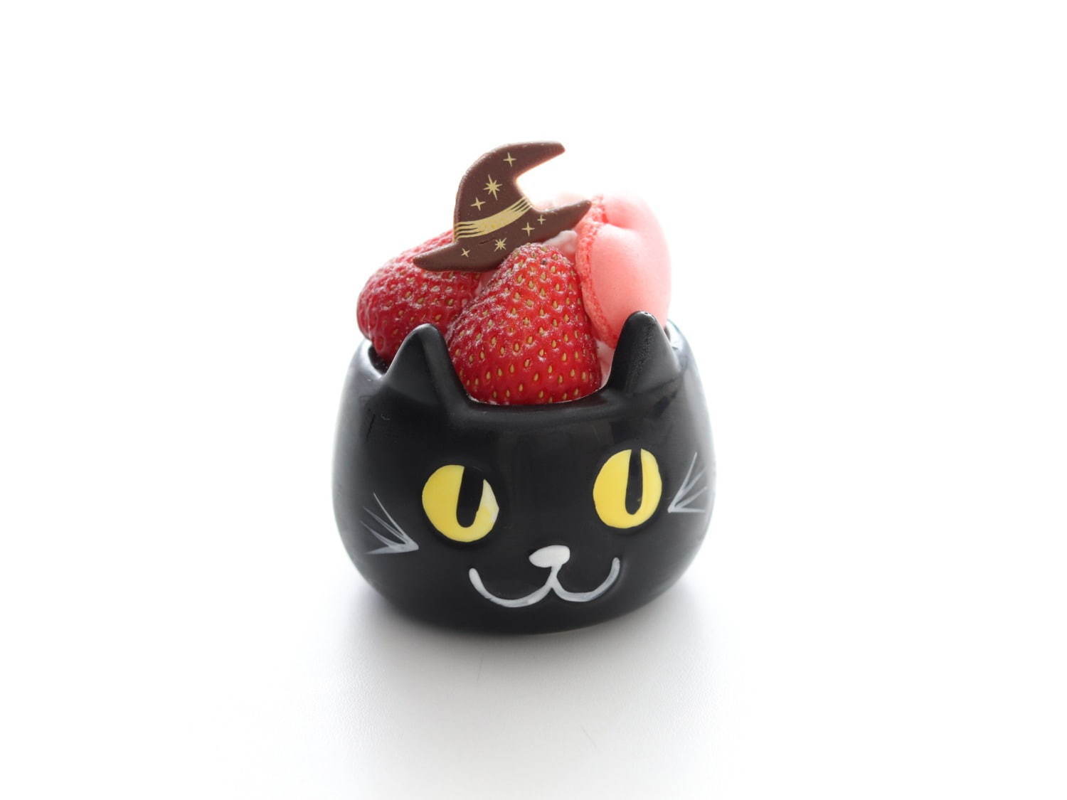松屋銀座のハロウィーンスイーツ、“黒猫”型抜きバウムやおばけを描いたかぼちゃまんセット | 写真
