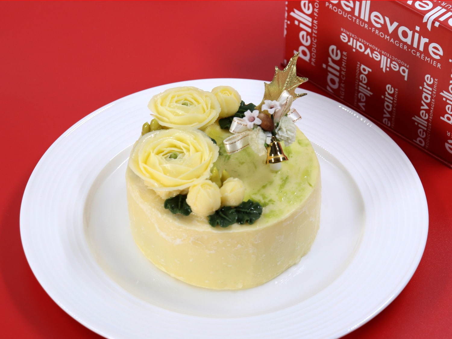 松屋銀座のクリスマスケーキ、“切り株”マロンムースのケーキやうさぎ＆サンタを飾ったショートケーキ｜写真3