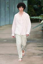 ターク 2021年春夏コレクション - 花の姿──風に揺れ、闇夜に沈み……｜写真3