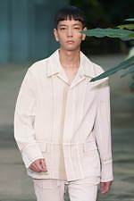 ターク 2021年春夏コレクション - 花の姿──風に揺れ、闇夜に沈み……｜写真6