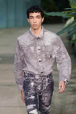 ターク 2021年春夏コレクション - 花の姿──風に揺れ、闇夜に沈み……｜写真21