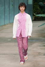 ターク 2021年春夏コレクション - 花の姿──風に揺れ、闇夜に沈み……｜写真28