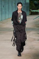 ターク 2021年春夏コレクション - 花の姿──風に揺れ、闇夜に沈み……｜写真31