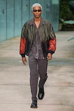 ターク 2021年春夏コレクション - 花の姿──風に揺れ、闇夜に沈み……｜写真36