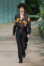 ターク 2021年春夏コレクション - 花の姿──風に揺れ、闇夜に沈み……｜写真45