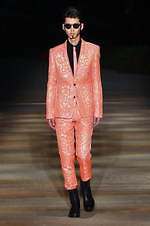 リンシュウ 2021年春夏コレクション -“服を纏う自由”を極めるということ｜写真15