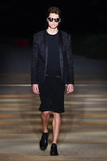 リンシュウ 2021年春夏コレクション -“服を纏う自由”を極めるということ｜写真6