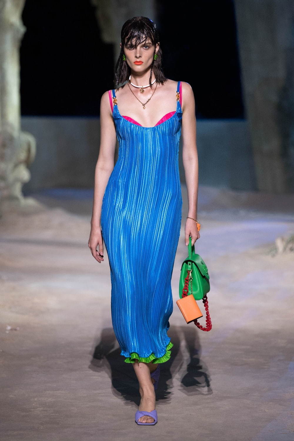 ヴェルサーチェ(VERSACE) 2021年春夏ウィメンズコレクション  - 写真11