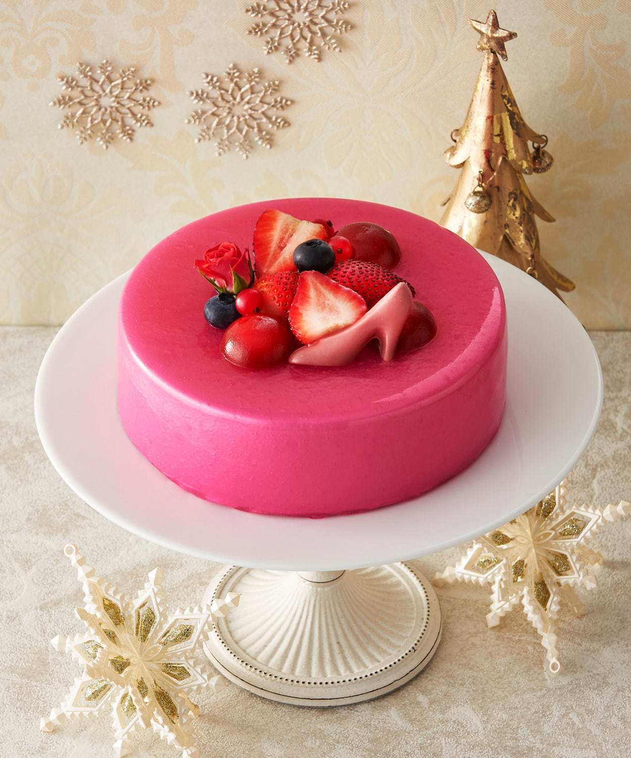 銀座三越のクリスマスケーキ2020、クリスマスツリーモチーフのモンブランや白イチゴのケーキ｜写真8