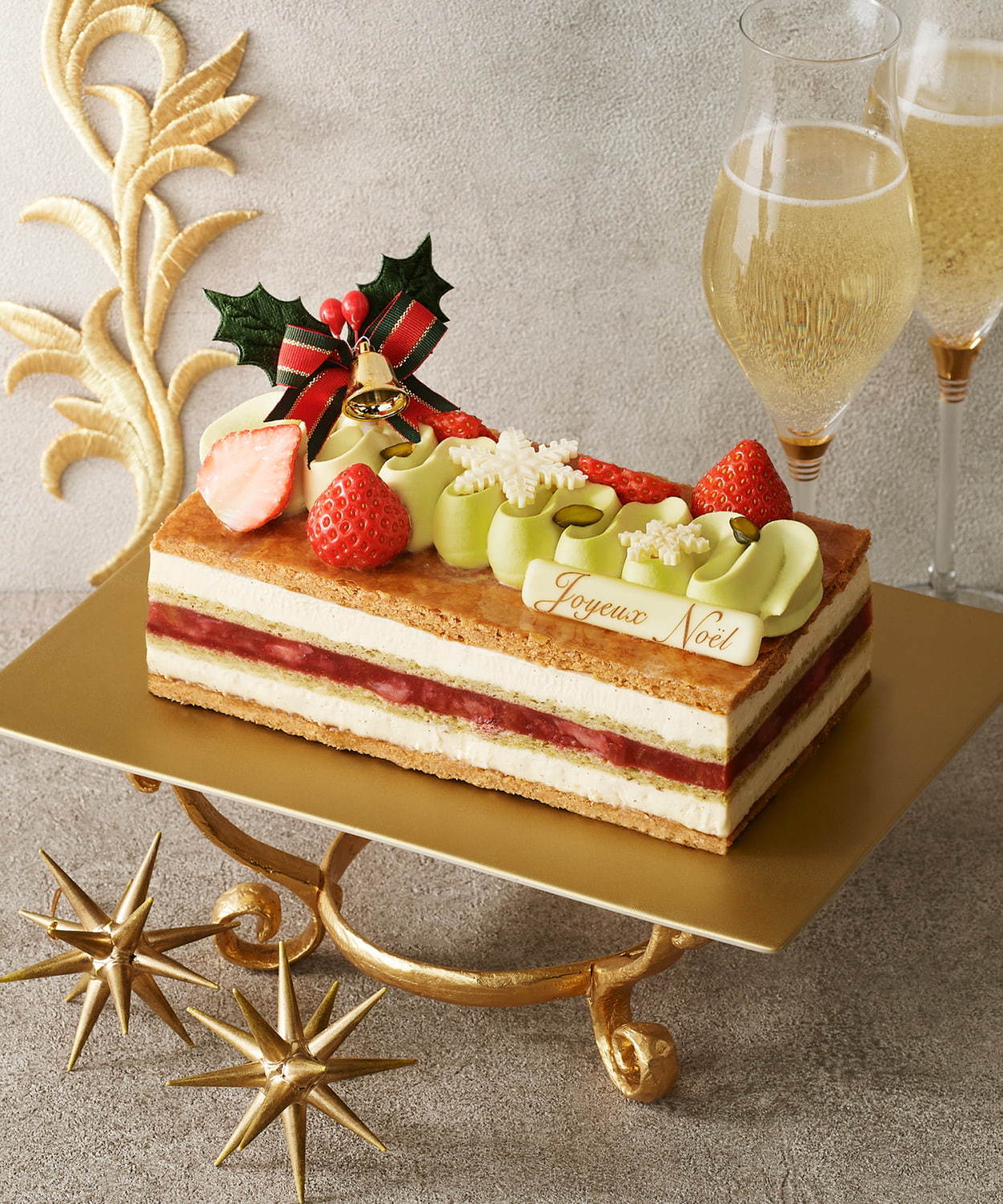 銀座三越のクリスマスケーキ2020、クリスマスツリーモチーフのモンブランや白イチゴのケーキ｜写真3