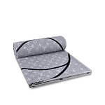 ルイ・ヴィトン×NBAの初コラボ、両社のエンブレムを組み合わせたメンズウェアやレザーグッズ｜写真18