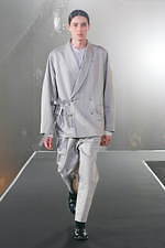 ミーンズワイル 2021年春夏コレクション - 装備する衣服、変形可能性と連動する機能性｜写真1