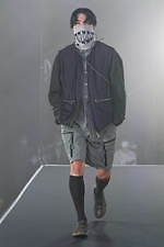 ミーンズワイル 2021年春夏コレクション - 装備する衣服、変形可能性と連動する機能性｜写真13