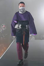 ミーンズワイル 2021年春夏コレクション - 装備する衣服、変形可能性と連動する機能性｜写真18