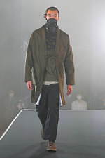 ミーンズワイル 2021年春夏コレクション - 装備する衣服、変形可能性と連動する機能性｜写真45