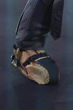 ミーンズワイル 2021年春夏コレクション - 装備する衣服、変形可能性と連動する機能性｜写真61