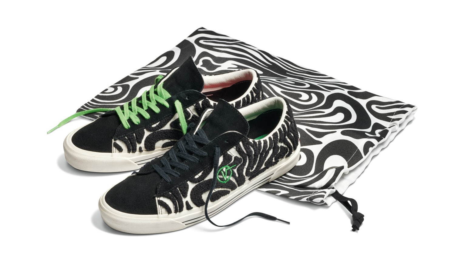 VANSの“サイケ柄”スニーカー「オールドスクール ＆シド