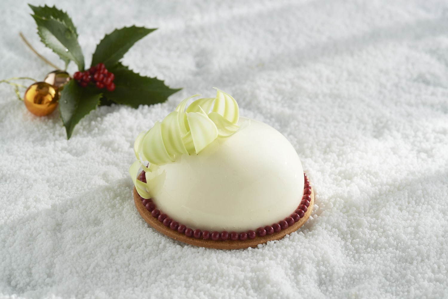 アンダーズ 東京のクリスマスケーキ、“スノードーム”型柚子チョコムースや味比べできるアソートケーキ｜写真4
