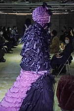 ノワール ケイ ニノミヤ 2021年春夏コレクション - ポジティヴなエネルギーは幻想と交わり…｜写真12