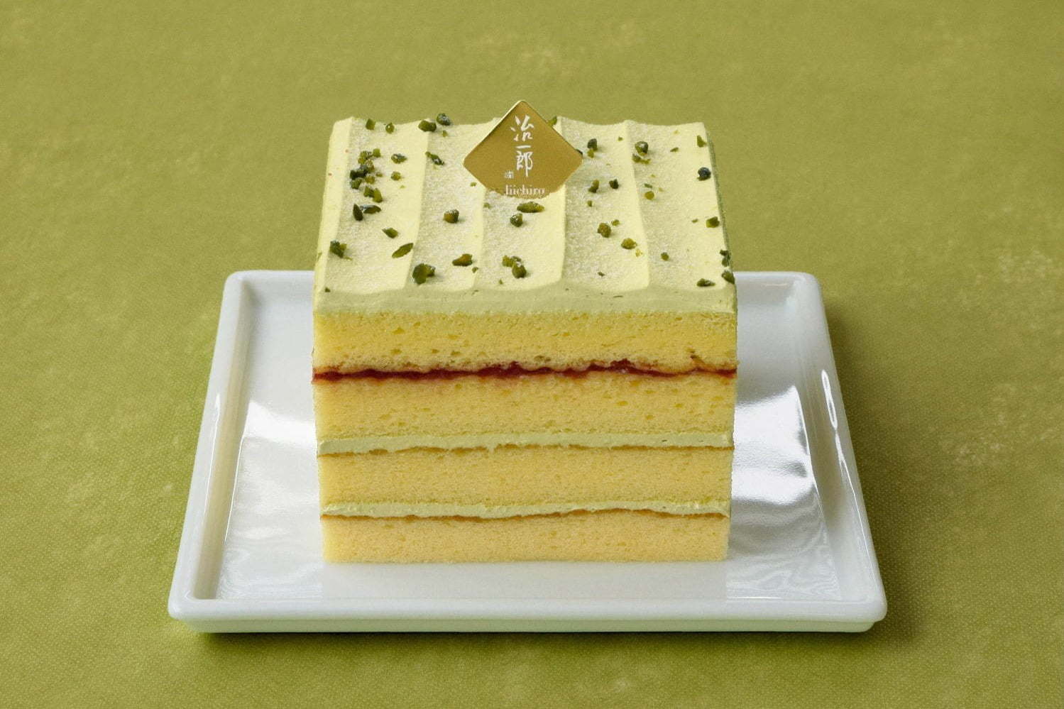 治一郎からピスタチオ味の濃厚バターケーキ、渋谷スクランブルスクエアで限定発売