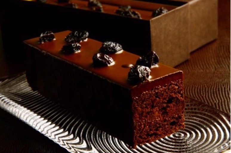 クリオロのチョコレートケーキ トレゾー 上品に香る ラムレーズン の限定フレーバー ファッションプレス