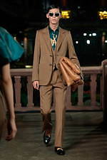 ランバン 2021年春夏コレクション - 上海の夜に浮かぶ、美しき東洋の夢｜写真21