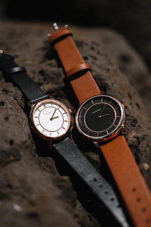 リアクレア 32mm シルバーメッシュ アナログ腕時計 フォーマル