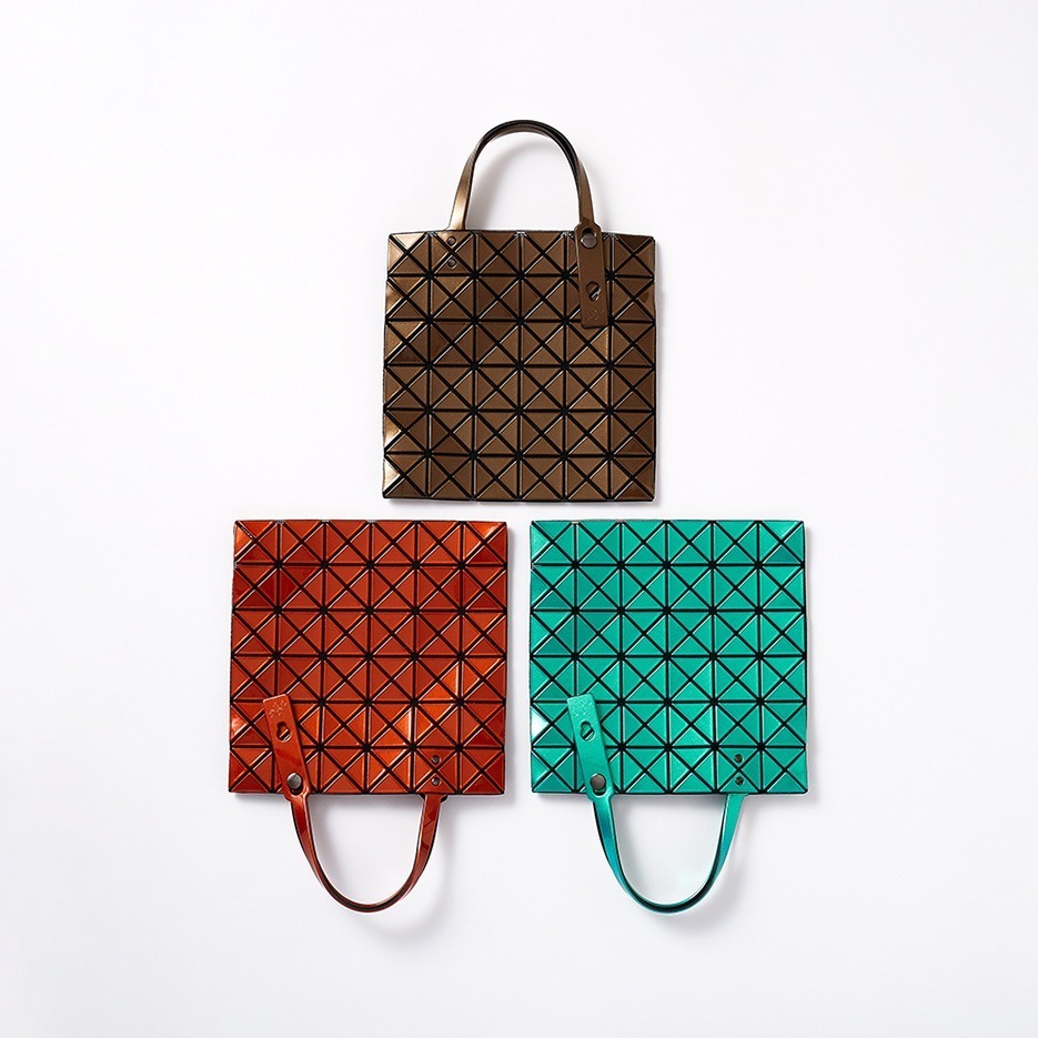 BAO BAO ISSEY MIYAKEのトートバッグ「ルーセント」1/4ミニ