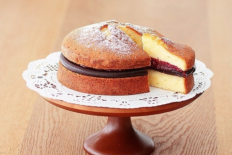 トラヤカフェ・あんスタンド北青山店「ビクトリ・あん・ケーキ」「あんクッキー缶」店舗3周年を記念