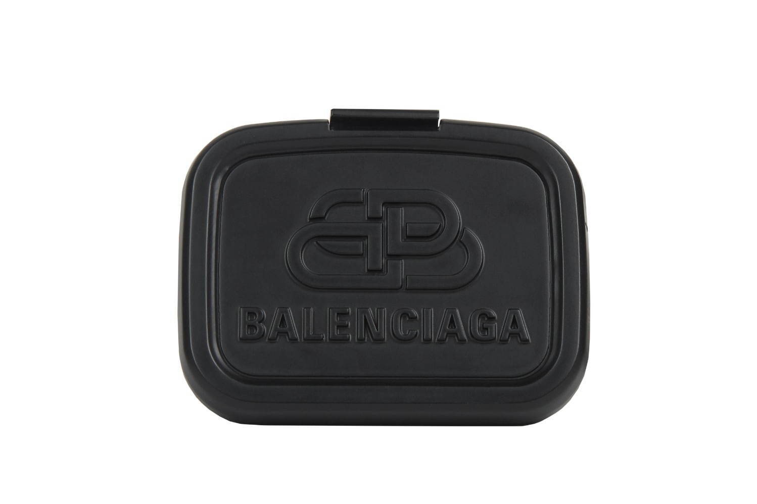 バレンシアガの“ランチボックス”のような新バッグライン、リサイクル素材×BBロゴで｜写真2