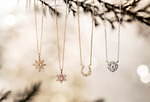 オデュース4℃の新作クリスマスジュエリー、“ルビー×ゴールド”ピアス＆花や星モチーフのネックレス｜写真2