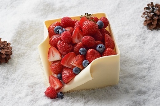 コンラッド東京のクリスマス ベリーが溢れ出る ショートケーキ チョコケーキなど ファッションプレス コンラッド東京のクリスマス ベリーが溢れ出る ショートケーキ チョコケーキなど ファッションプレス
