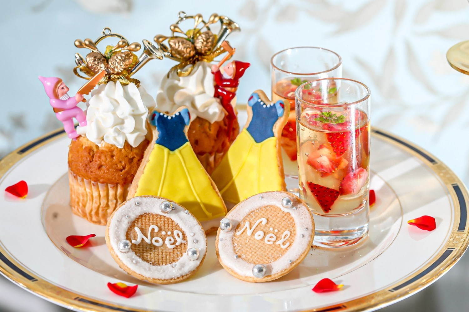 “白雪姫"クリスマスアフタヌーンティー、大阪で - アップルパイやりんごマカロン、ドレスのクッキーも｜写真3