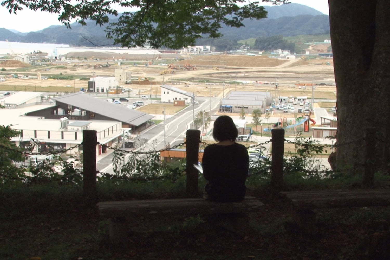 美術館｜展覧会「聴く─共鳴する世界」アーツ前橋で - 美術作品から探る“聴く”ことの創造性