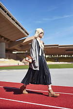 セリーヌ 2021年春夏ウィメンズコレクション、みずみずしい“希望”に満ちた若者たちへ｜写真6