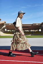 セリーヌ 2021年春夏ウィメンズコレクション、みずみずしい“希望”に満ちた若者たちへ｜写真15