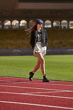 セリーヌ 2021年春夏ウィメンズコレクション、みずみずしい“希望”に満ちた若者たちへ｜写真37