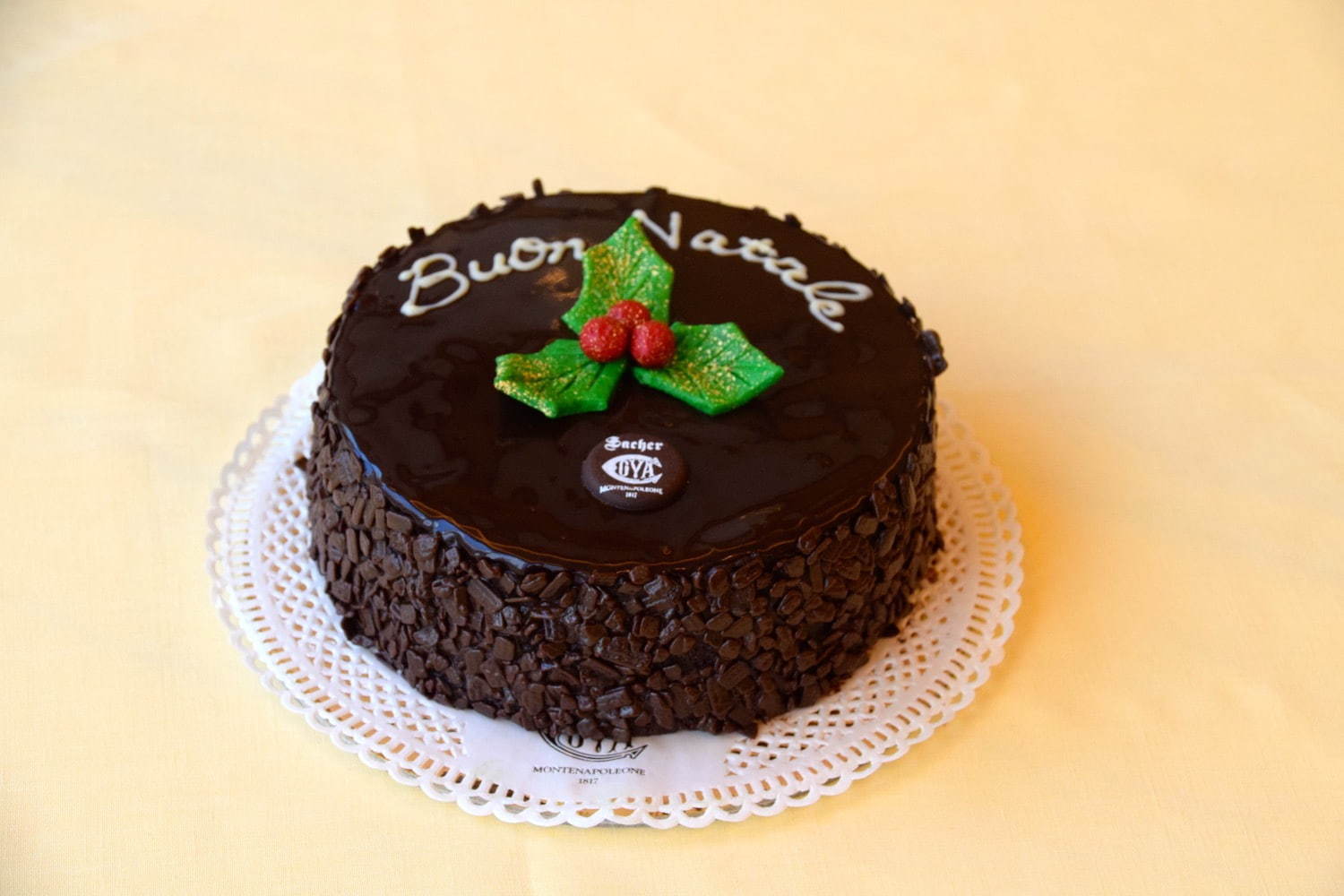 ギンザ シックスのクリスマス2020、ルビーチョコの“赤い花”咲くショートケーキなど｜写真14