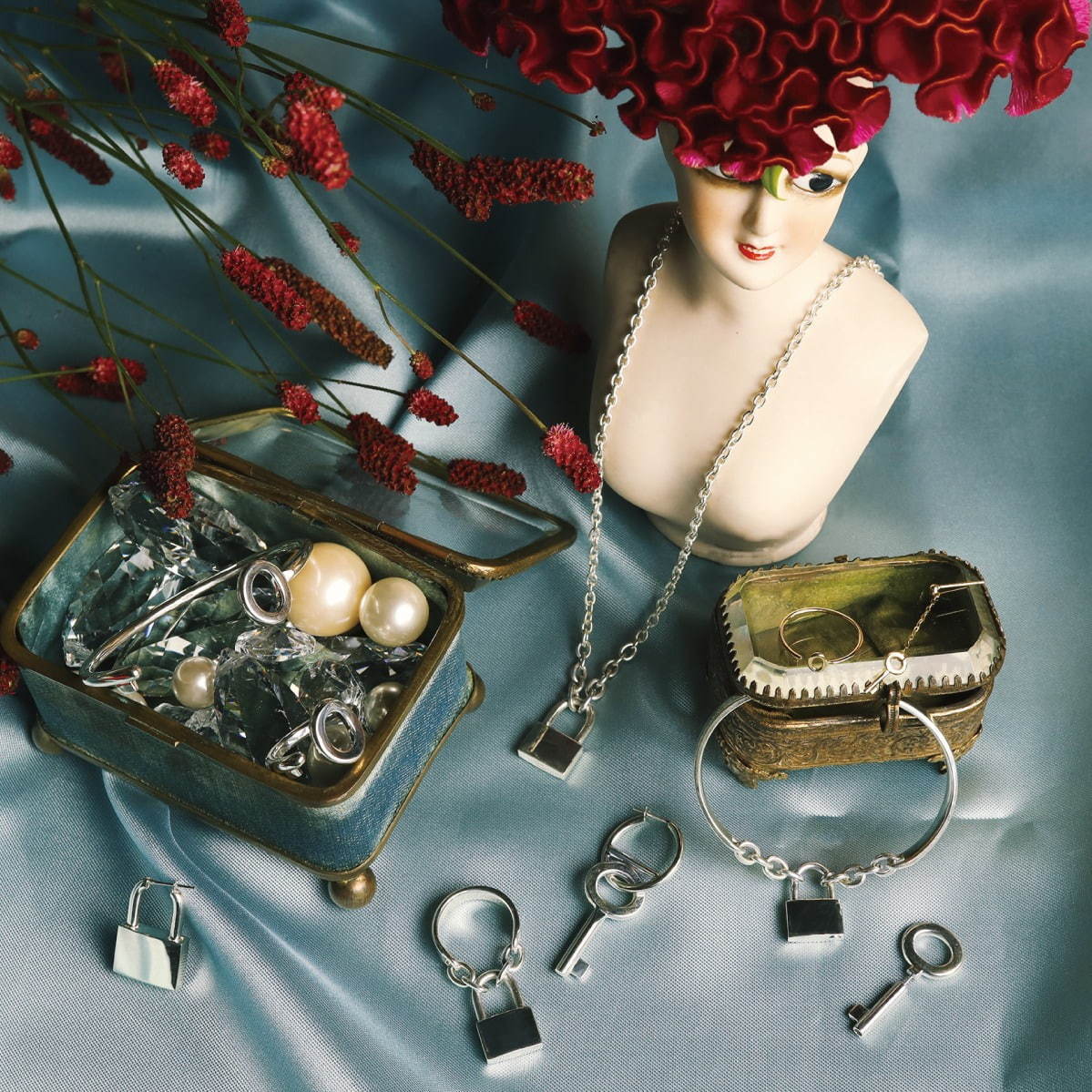 イー・エムの新作アクセサリー - “南京錠"ネックレスや“鍵”ブレスレット、天然石リングも｜写真9