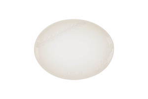 ル・クルーゼ"レースモチーフ"のパステルカラーのプレート＆粉雪色のハート型鍋｜写真7